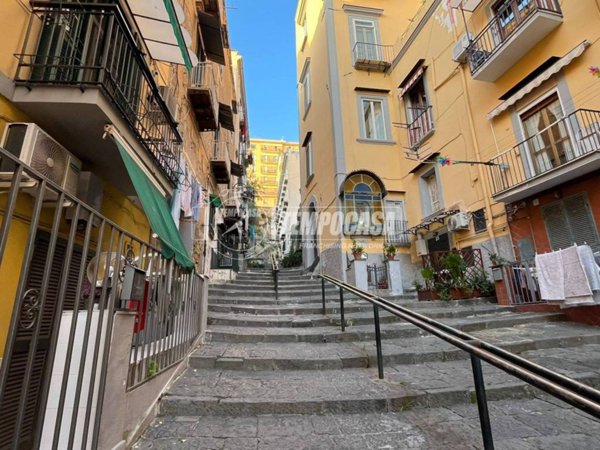 appartamento in vendita a Napoli in zona Arenella