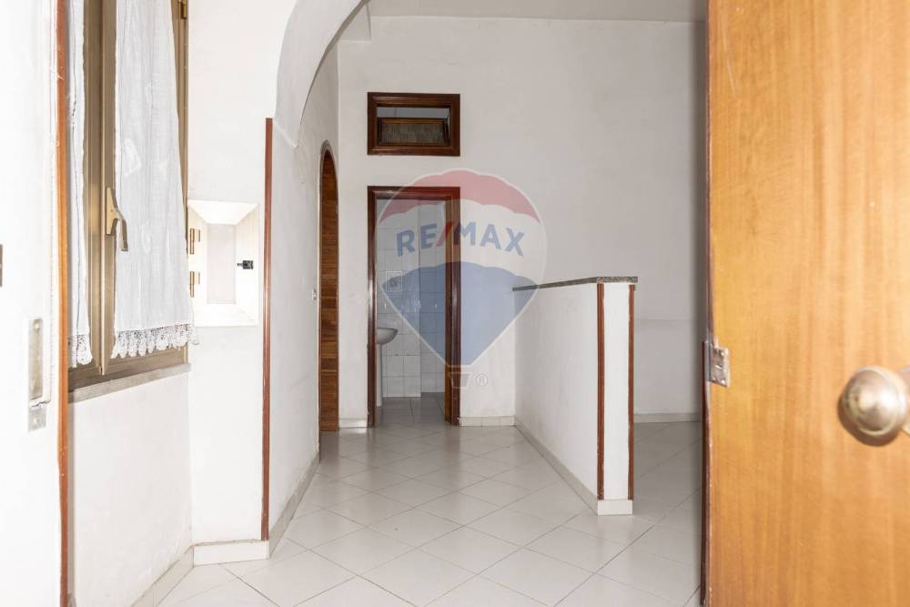 appartamento in vendita a Napoli in zona Chiaia