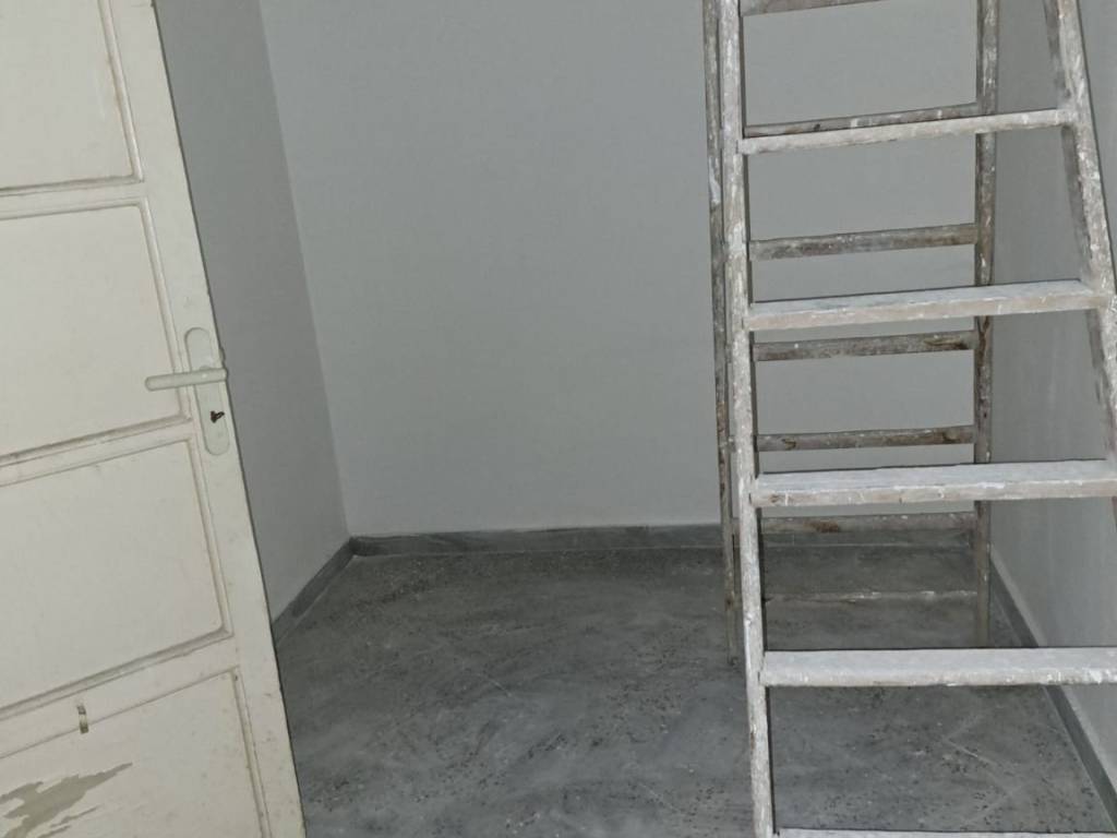 locale commerciale in vendita a Napoli