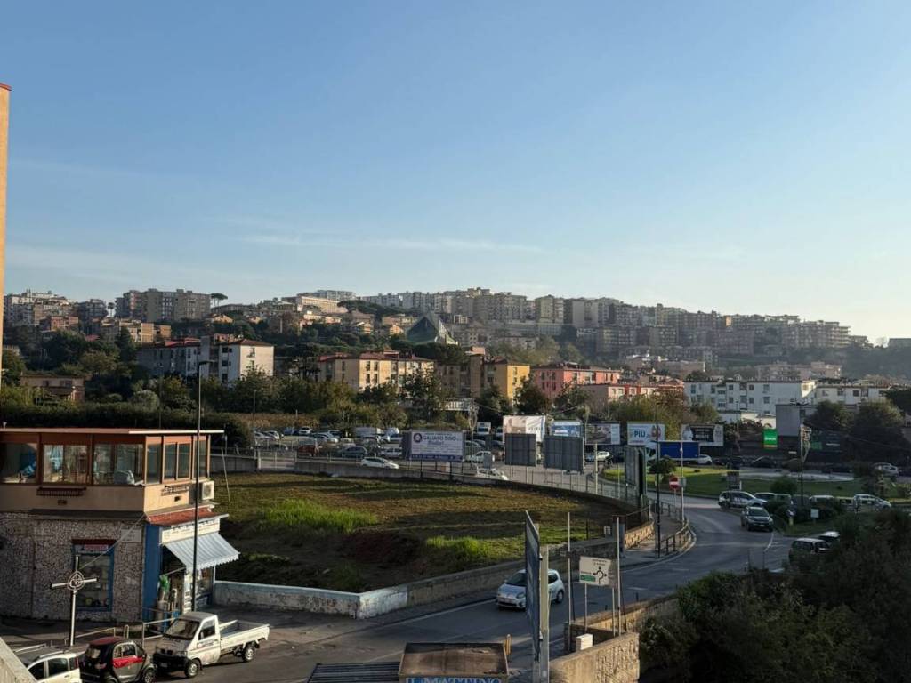 appartamento in vendita a Napoli in zona Soccavo