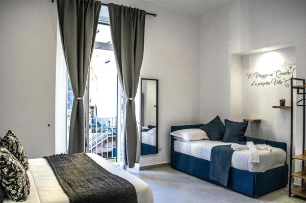 appartamento in vendita a Napoli in zona Montecalvario