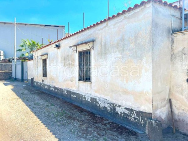 appartamento in vendita a Napoli in zona Barra