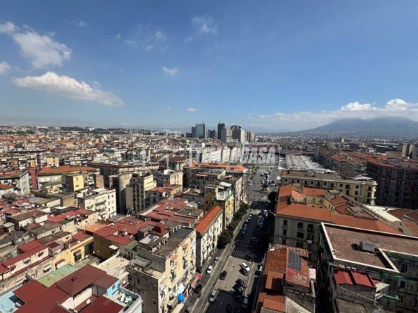 appartamento in vendita a Napoli in zona Pendino / San Giuseppe