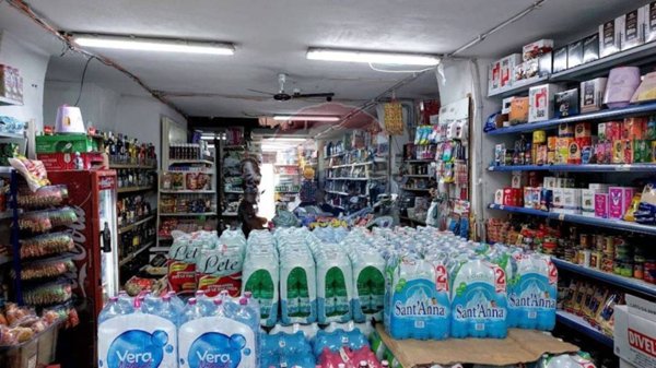 negozio in vendita a Napoli in zona Pendino / San Giuseppe