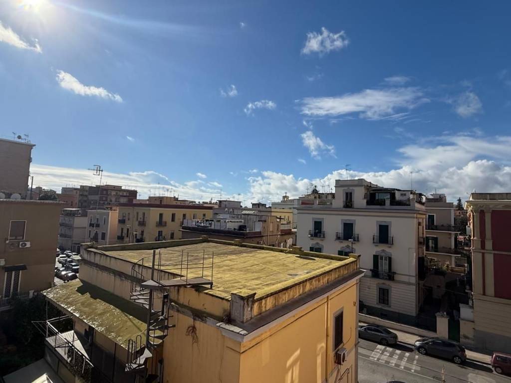 appartamento in vendita a Napoli in zona Pendino / San Giuseppe