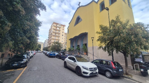 appartamento in vendita a Napoli in zona Arenella