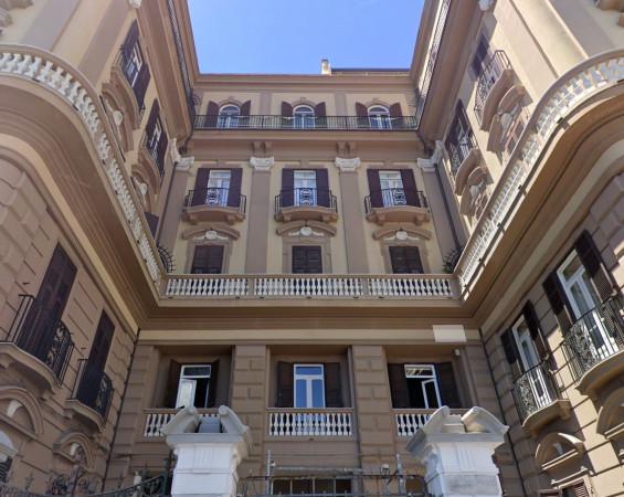appartamento in vendita a Napoli in zona Posillipo