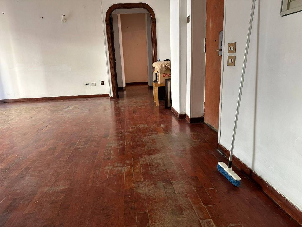 appartamento in vendita a Napoli in zona Arenella