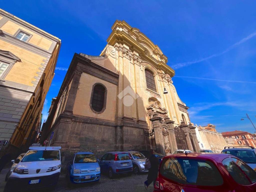 appartamento in vendita a Napoli in zona Pendino / San Giuseppe