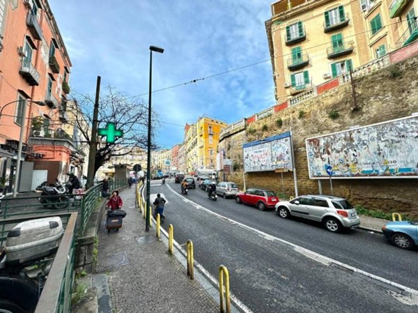 appartamento in vendita a Napoli in zona Avvocata