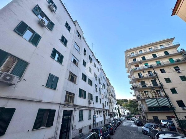 appartamento in vendita a Napoli in zona Stella