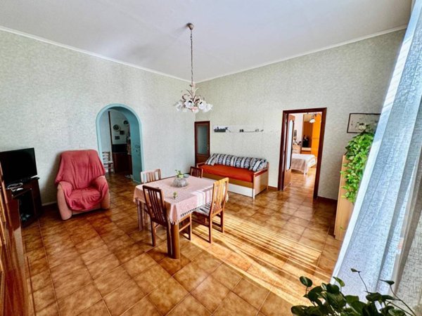 appartamento in vendita a Napoli in zona Stella