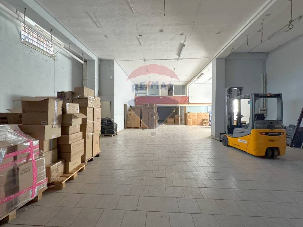 casa indipendente in vendita a Napoli in zona Poggioreale