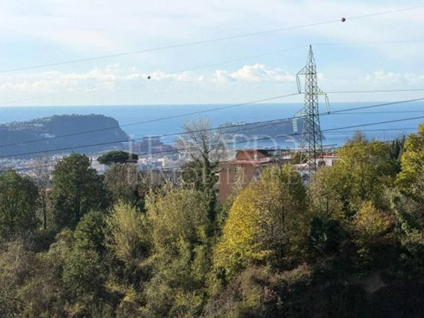 appartamento in vendita a Napoli in zona Camaldoli