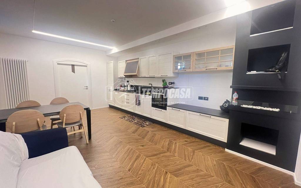 appartamento in vendita a Napoli in zona Bagnoli