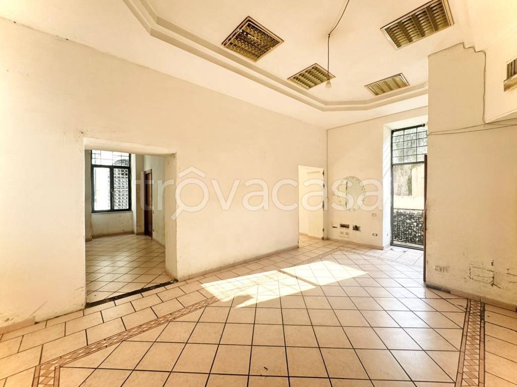 appartamento in vendita a Napoli in zona Pendino / San Giuseppe