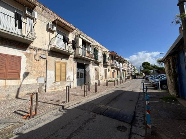 appartamento in vendita a Napoli in zona San Giovanni a Teduccio