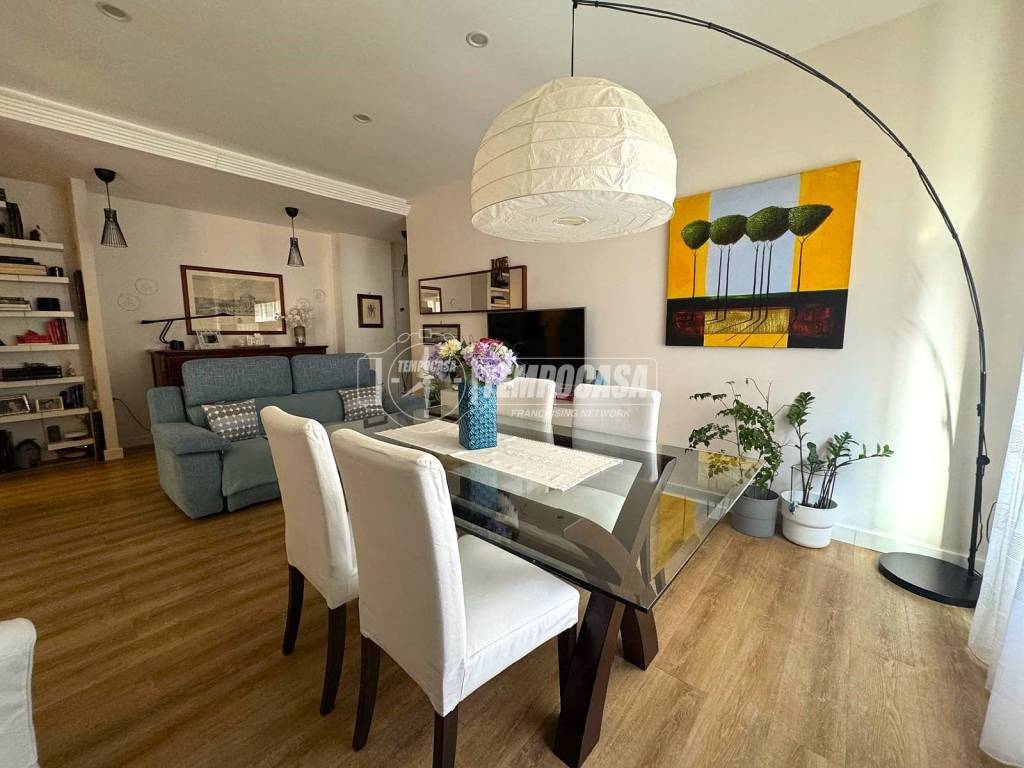 appartamento in vendita a Napoli in zona Bagnoli