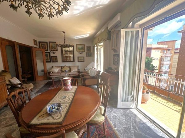 appartamento in vendita a Napoli in zona Arenella