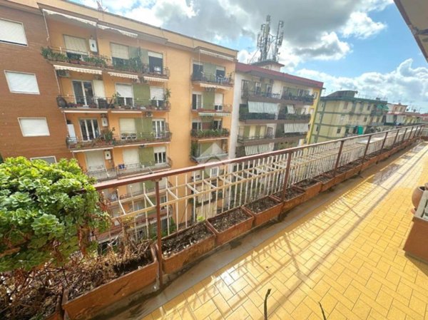 appartamento in vendita a Napoli in zona Arenella