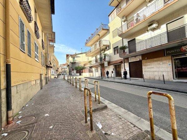 appartamento in vendita a Napoli in zona Secondigliano