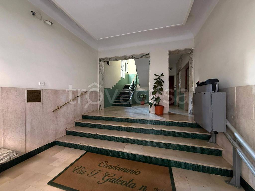 appartamento in vendita a Napoli in zona Fuorigrotta