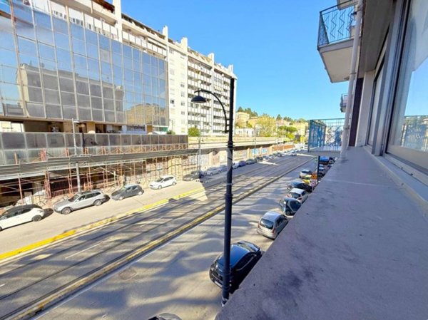 appartamento in vendita a Napoli in zona Poggioreale