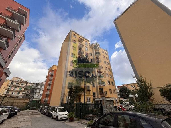 appartamento in vendita a Napoli in zona Arenella