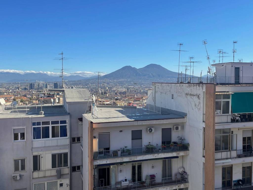 appartamento in vendita a Napoli