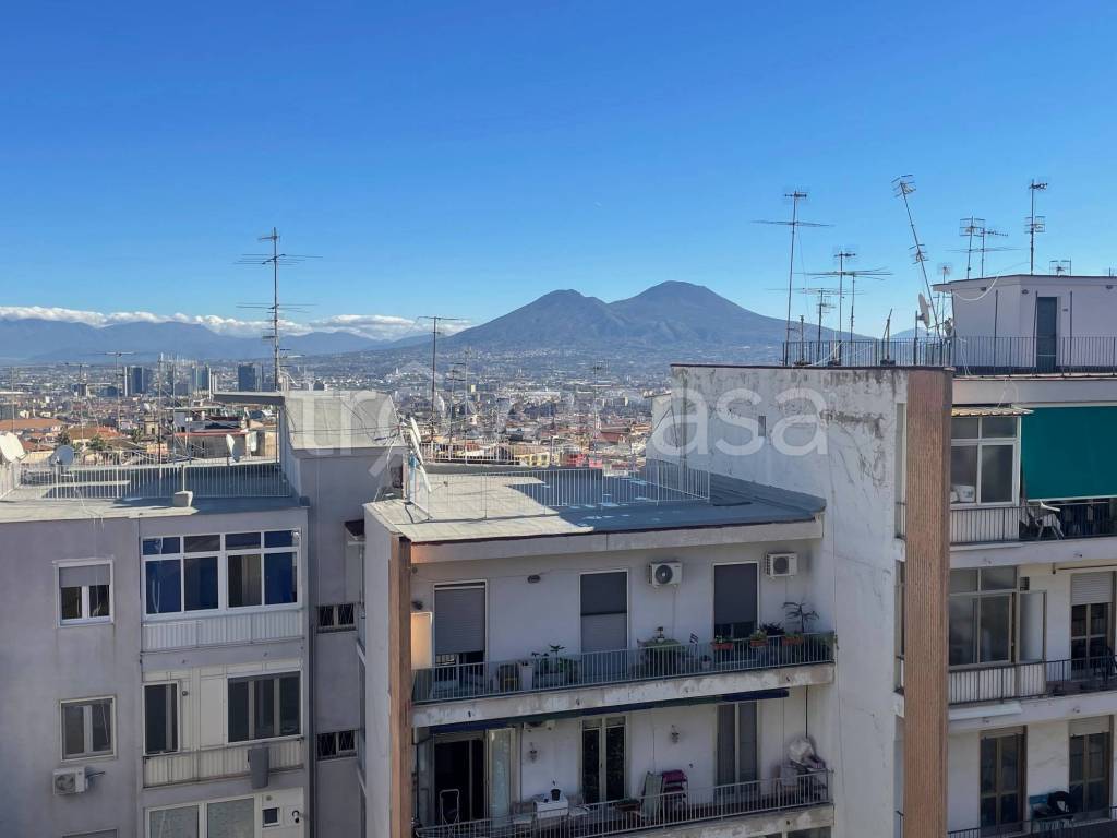 appartamento in vendita a Napoli