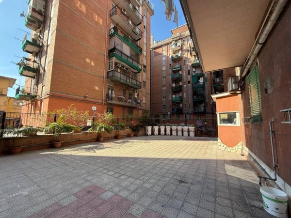 appartamento in vendita a Napoli in zona Fuorigrotta
