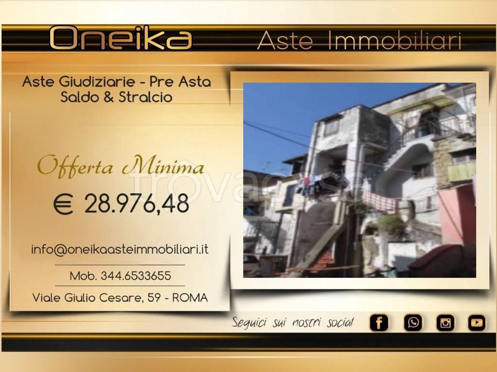 appartamento in vendita a Napoli in zona Barra