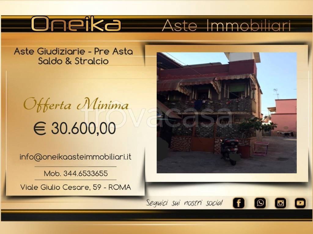 appartamento in vendita a Napoli in zona Barra