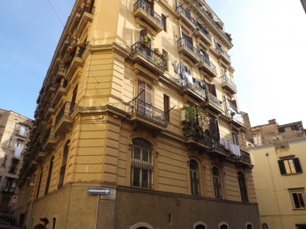 appartamento in vendita a Napoli in zona Stella