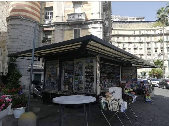 negozio in vendita a Napoli in zona Posillipo