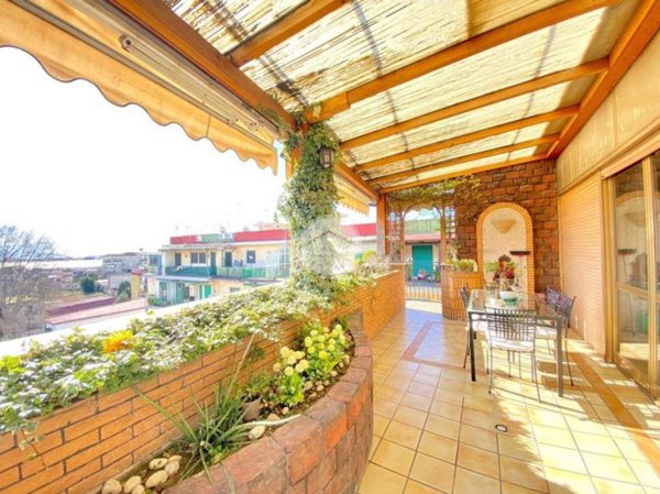 appartamento in vendita a Napoli in zona Secondigliano