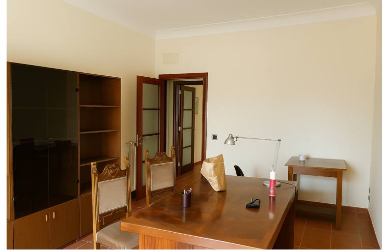 appartamento in vendita a Napoli in zona Vomero