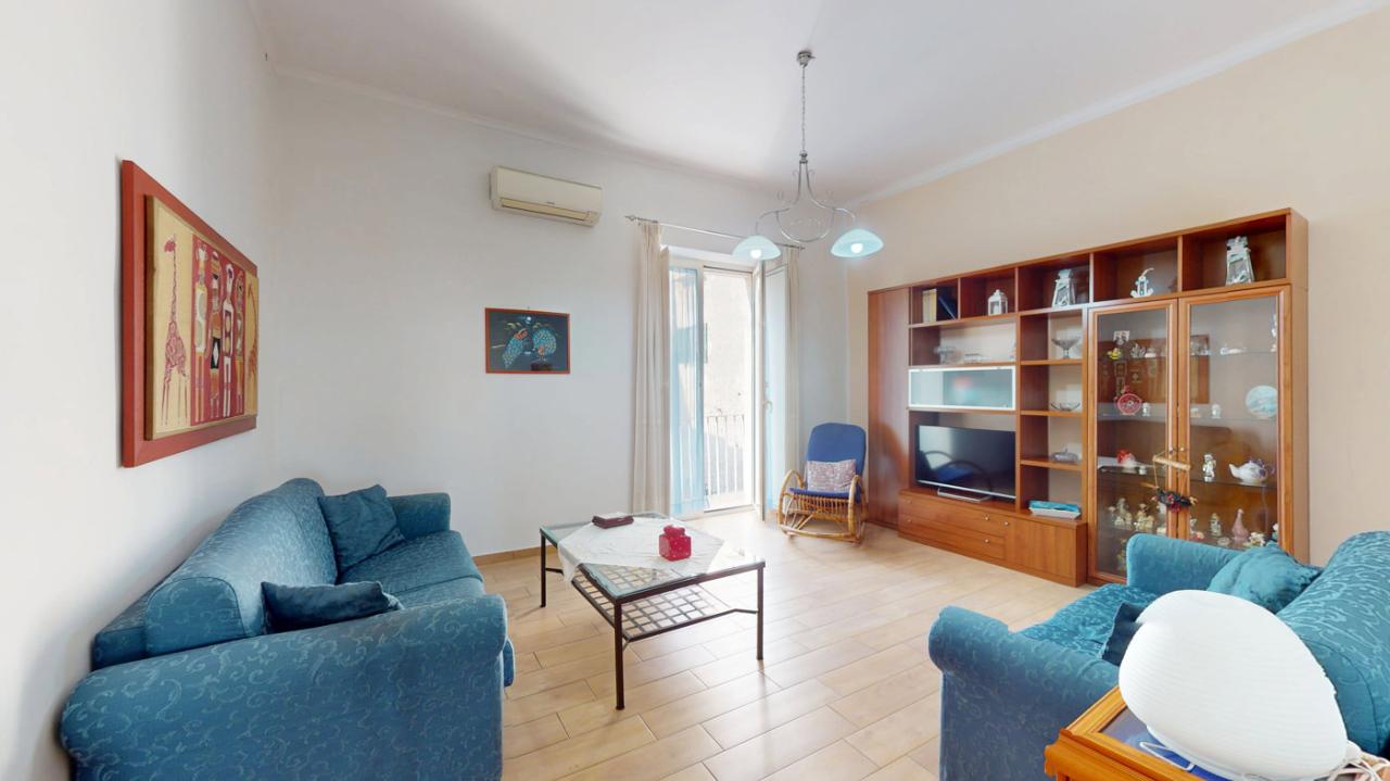 appartamento in vendita a Napoli in zona Stella