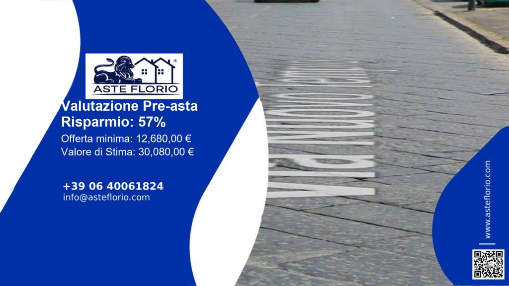 negozio in vendita a Napoli in zona Capodichino