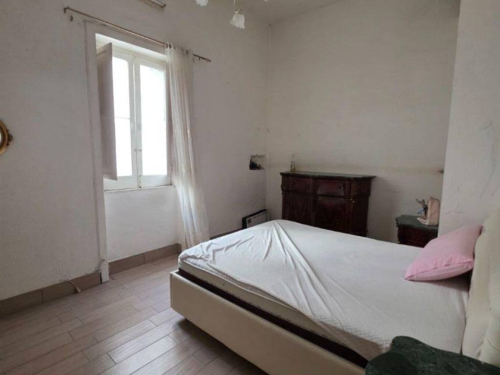 appartamento in vendita a Napoli in zona San Lorenzo