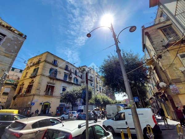 appartamento in vendita a Napoli in zona Stella