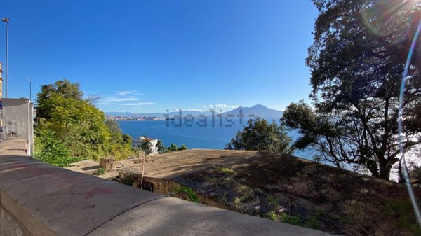 appartamento in vendita a Napoli in zona Posillipo