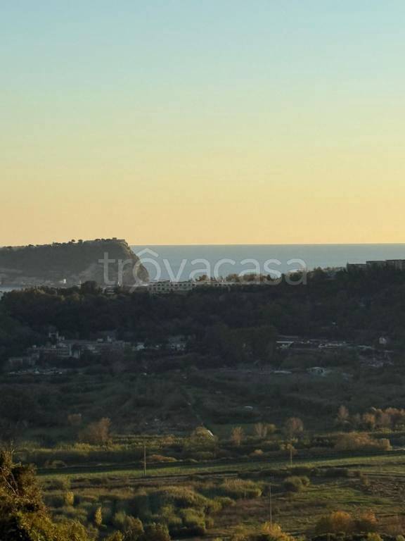 appartamento in vendita a Napoli in zona Pianura