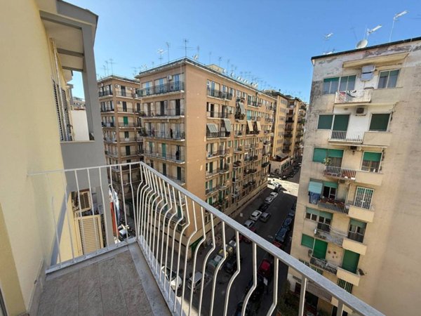 appartamento in vendita a Napoli in zona Arenella