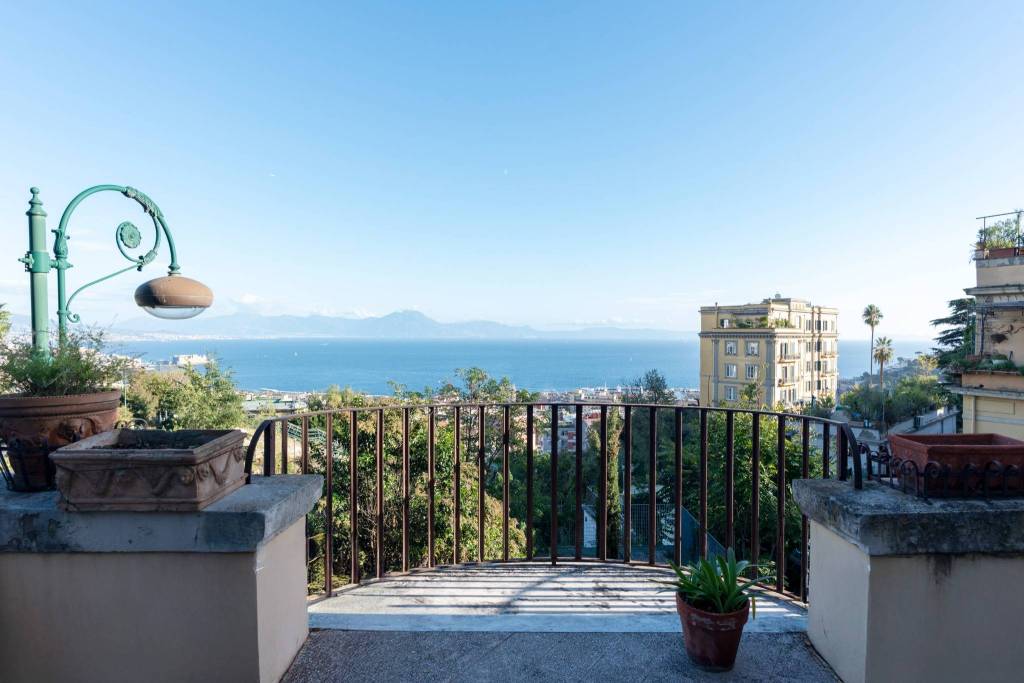 appartamento in vendita a Napoli in zona Vomero