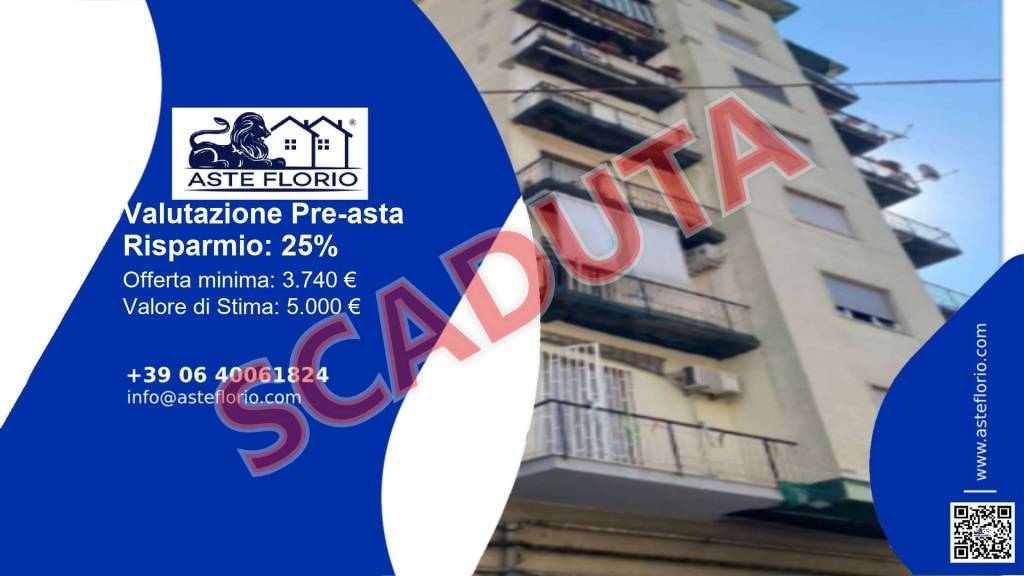 locale commerciale in vendita a Napoli