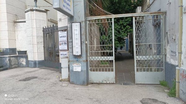 locale commerciale in vendita a Napoli in zona Fuorigrotta