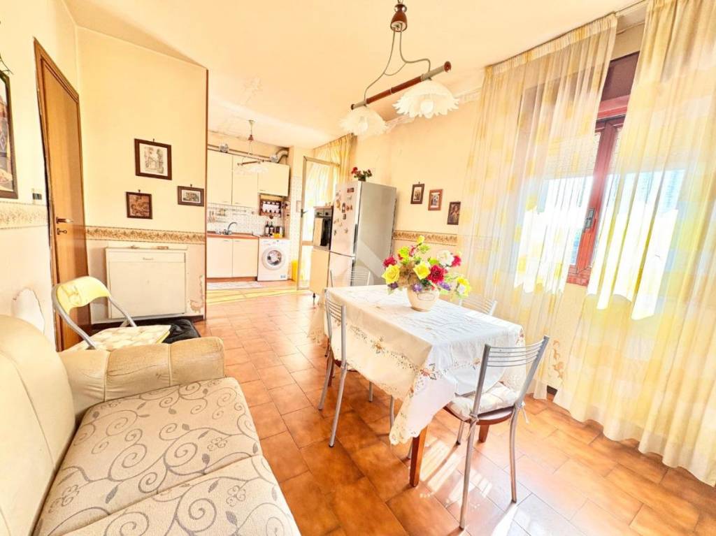 appartamento in vendita a Napoli in zona Zona Industriale-Ferrovia