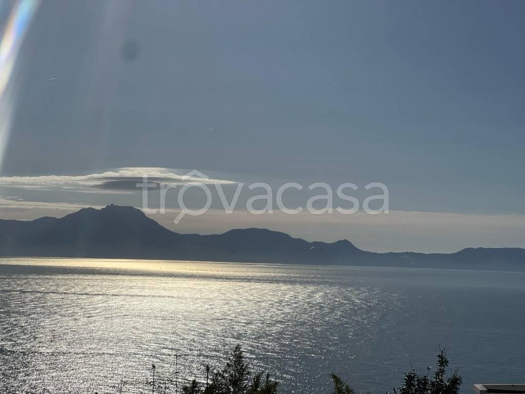 casa indipendente in vendita a Napoli in zona Posillipo