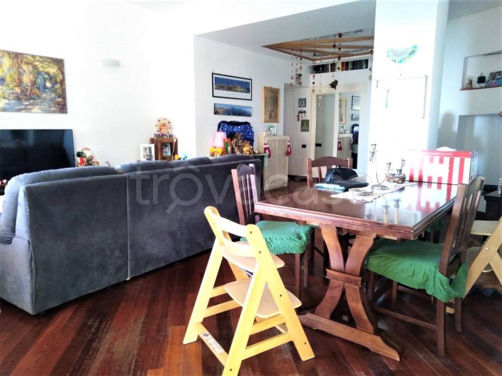 appartamento in vendita a Napoli in zona Posillipo